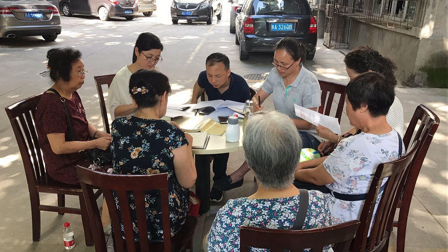 统筹党支部多种形式开展主题教育活动