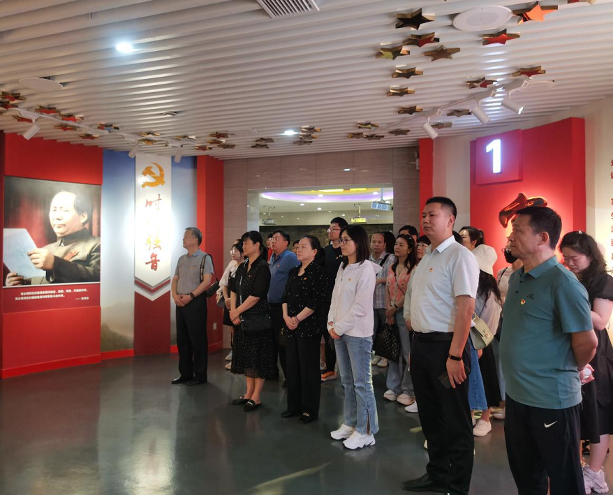 不忘初心强党性 牢记使命守廉洁——陕西省第二康复医院赴全面从严治党教育基地开展主题党日活动